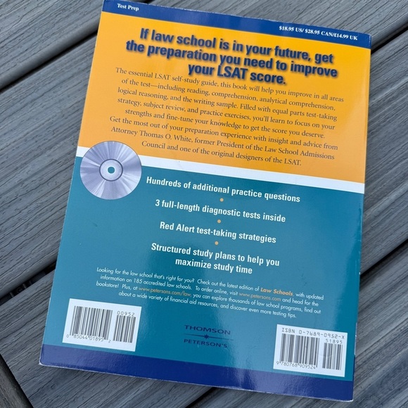 LSAT Prep Book with CD - Picture 6 of 17